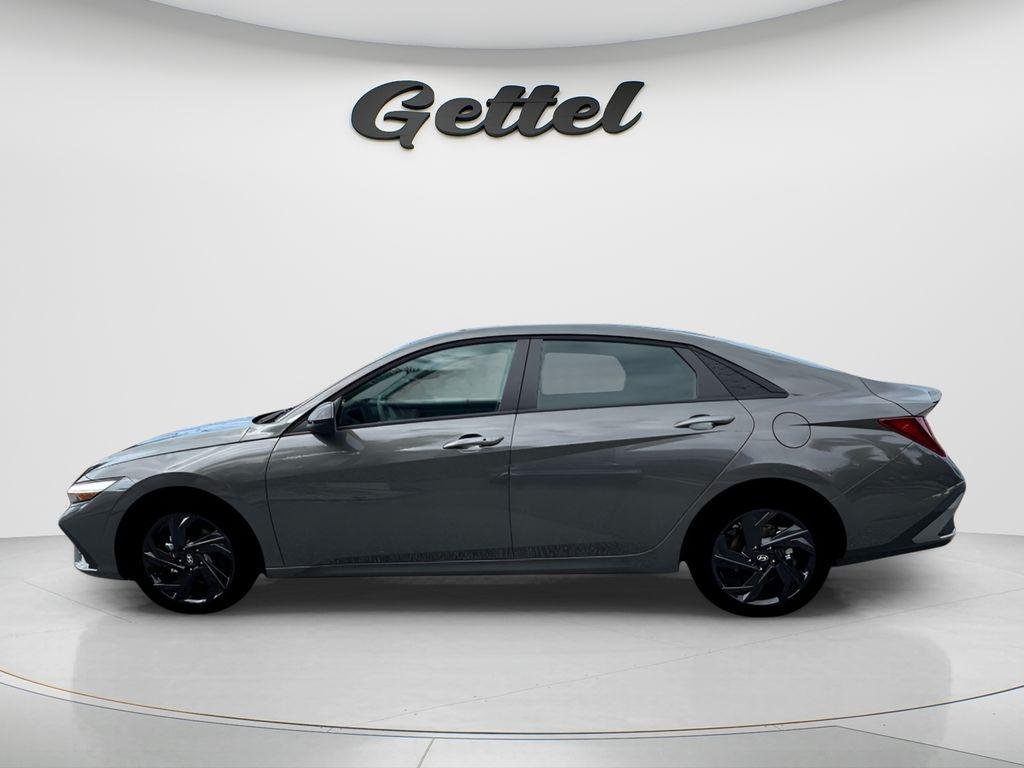 New 2026 Gray Hyundai SEL Sport image 3