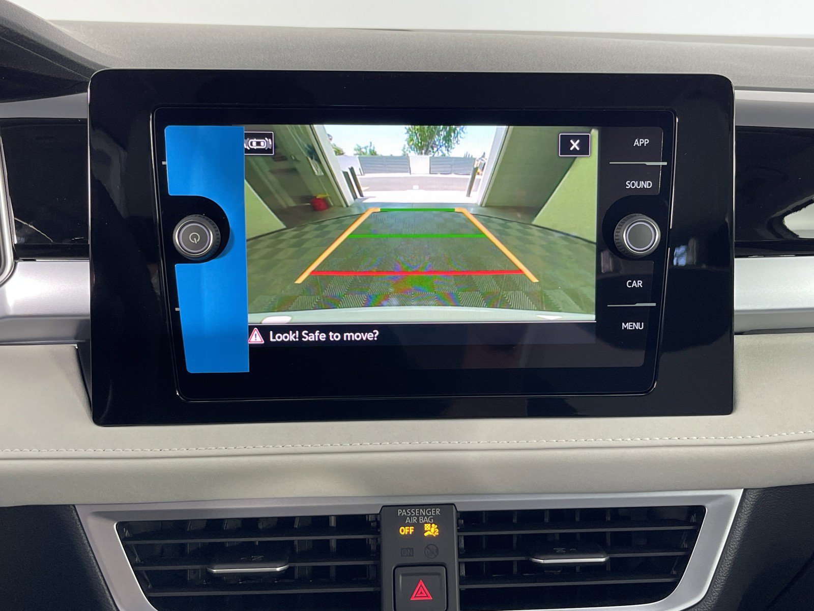 2025 Volkswagen Taos SE - Photo 27