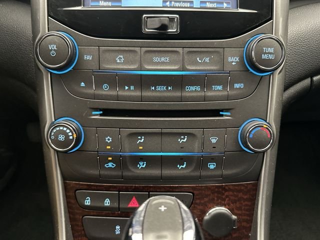 Used 2013 Silver Chevrolet LT image 19