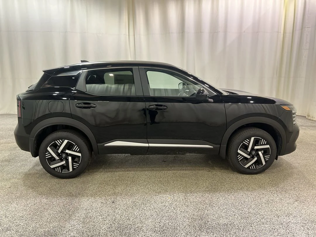 New 2026 Super Black Nissan SV image 5