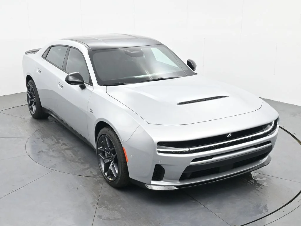 New 2026 Triple Nickel Exterior Paint Dodge R/T Plus image 25