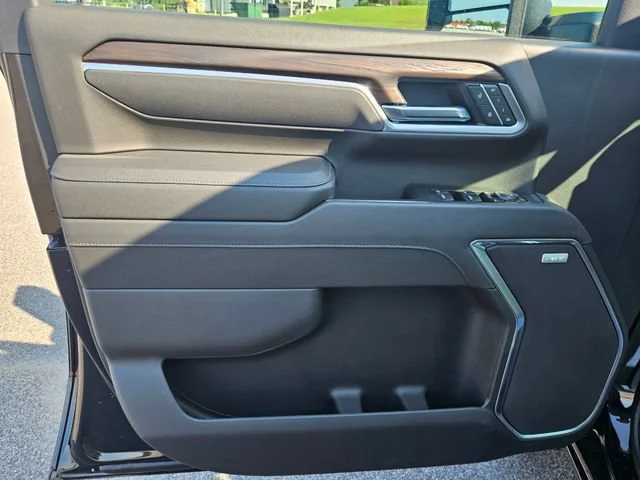 New 2026 Onyx Black GMC SLT image 10