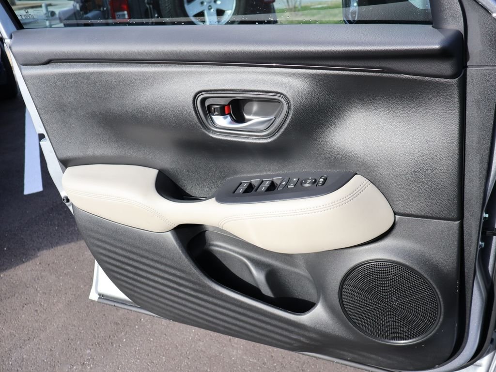 Used 2026  Honda LX image 29