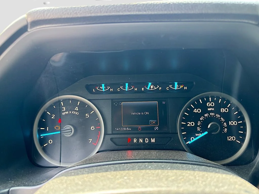 Used 2019 Silver Spruce Metallic Ford XLT image 32
