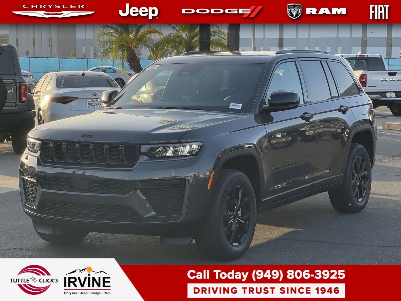 New 2026 Baltic Gray Metallic Clear-Coat Exterior Paint Jeep Laredo Altitude image 3