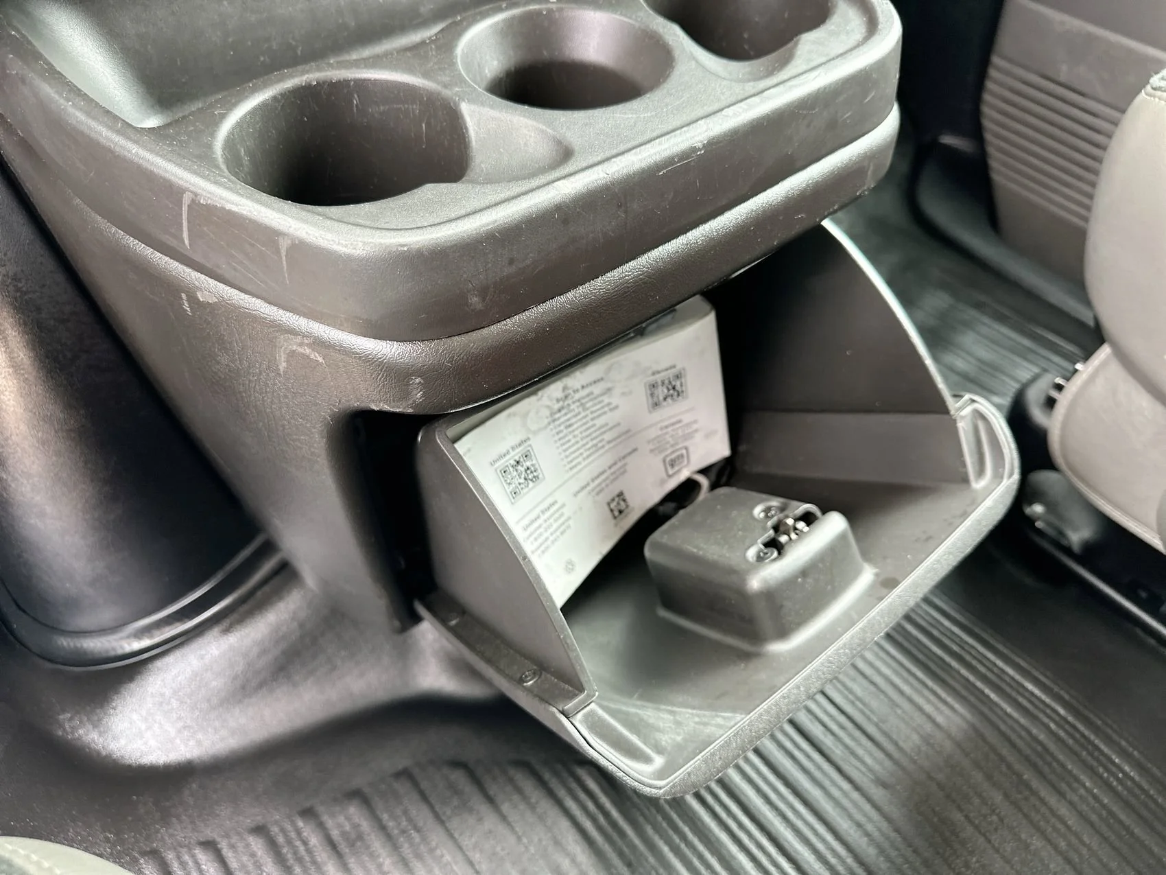 Used 2024 Summit White Chevrolet Work Van image 19