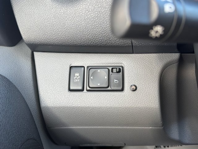 Used 2020 White Nissan SV image 17