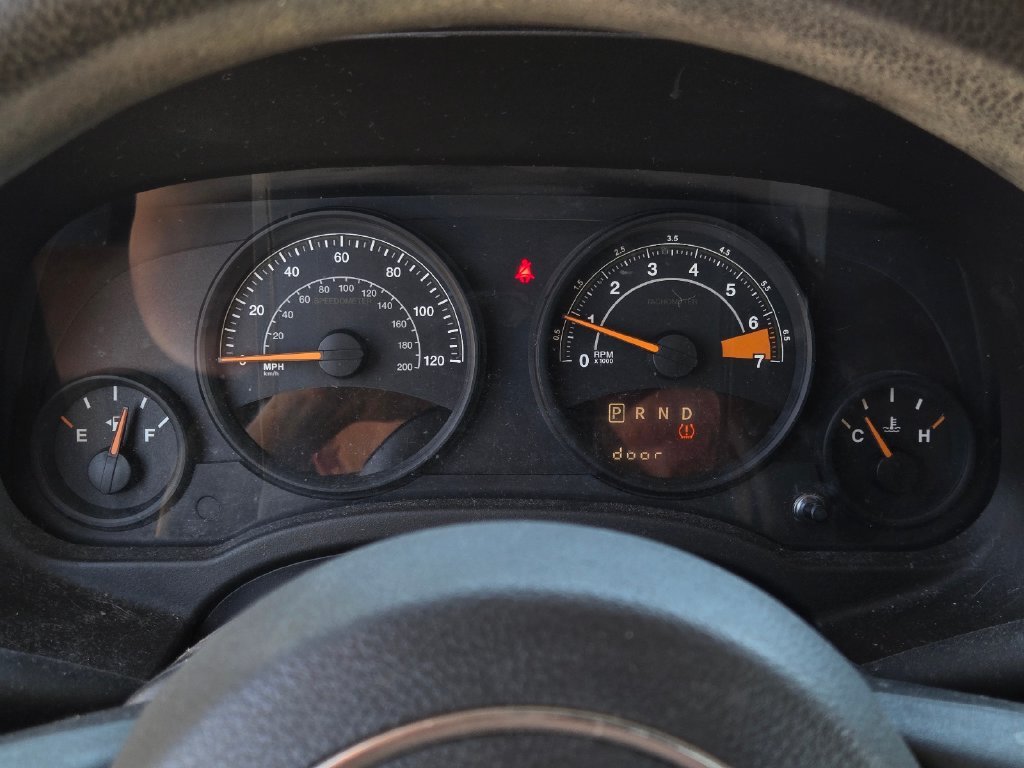 Used 2014 Blue Jeep Sport image 31