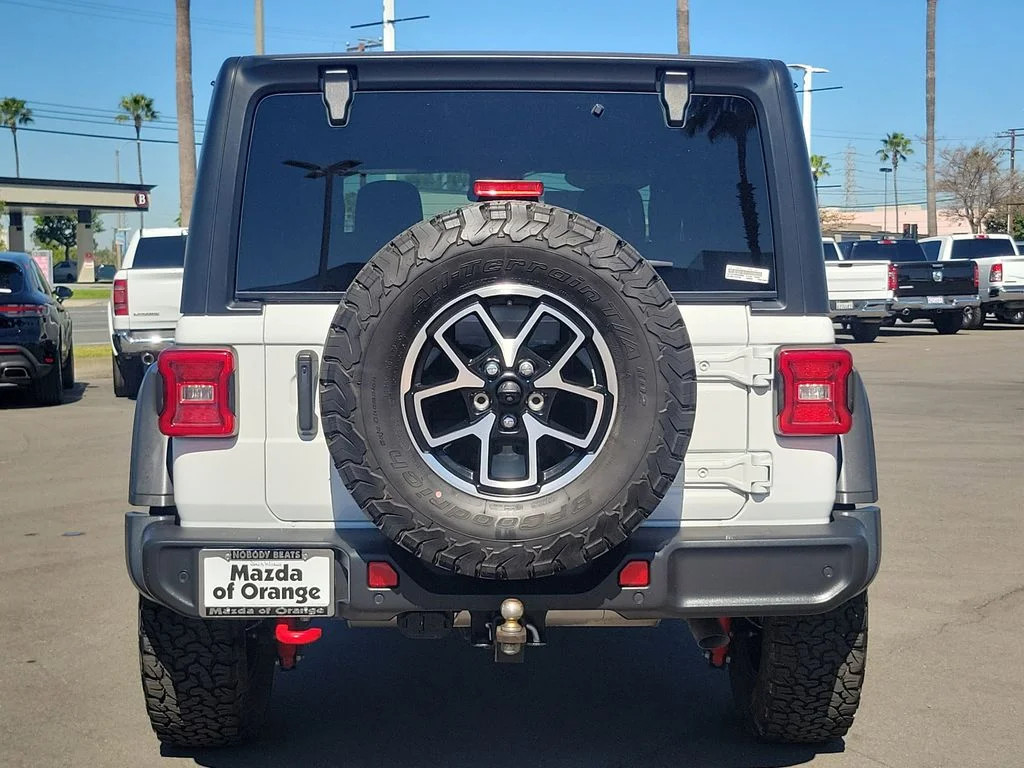 Used 2024 Bright White Clearcoat Jeep Rubicon image 26