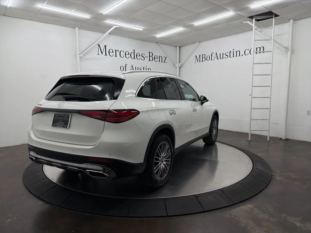 Used 2026 White Mercedes-Benz GLC 300 image 7