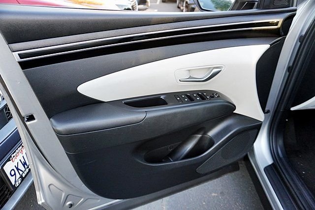 Used 2024 Silver Hyundai SEL image 22