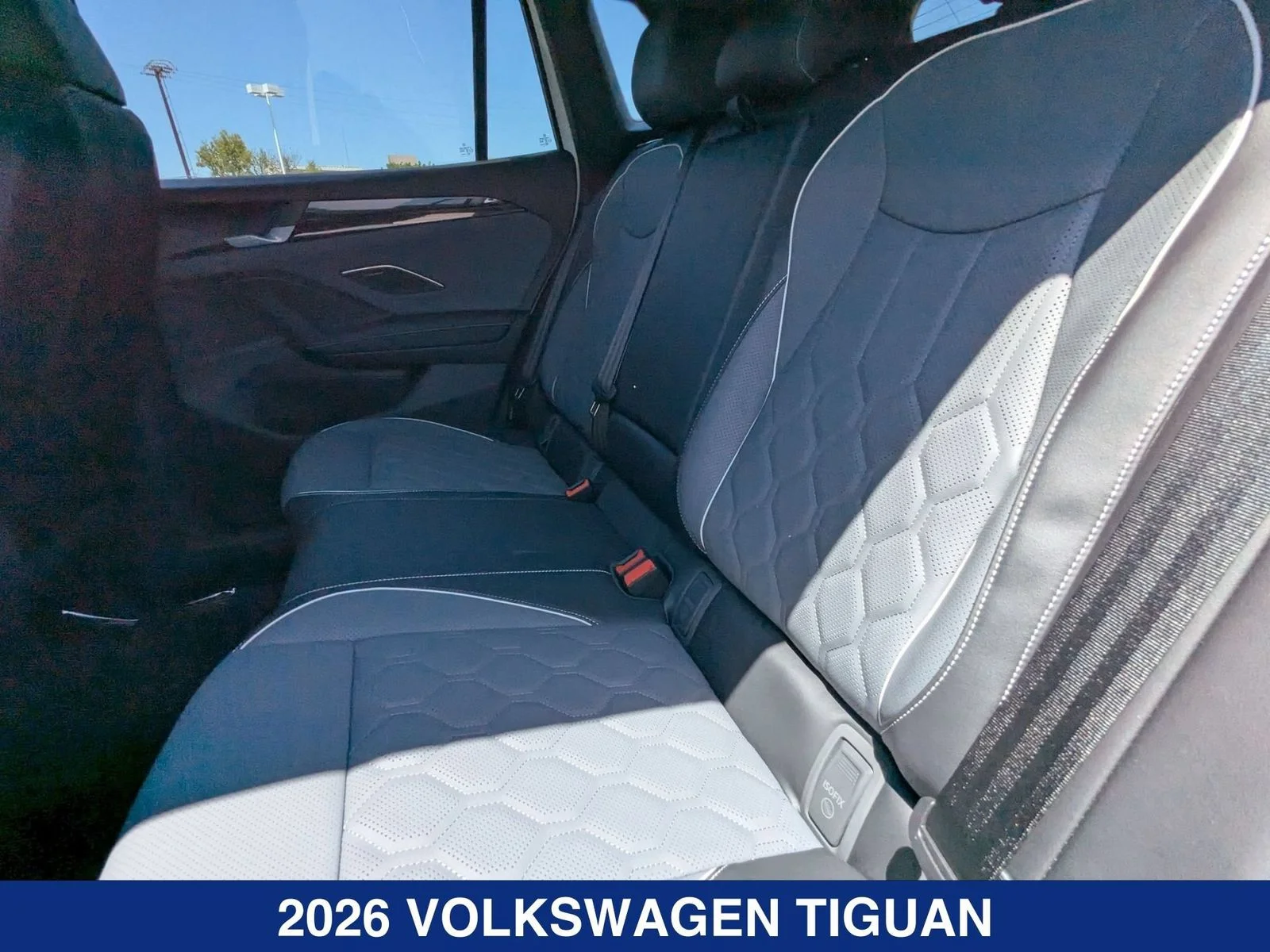 New 2026 Opal White Pearl Volkswagen 2.0T SEL R-Line Turbo image 18