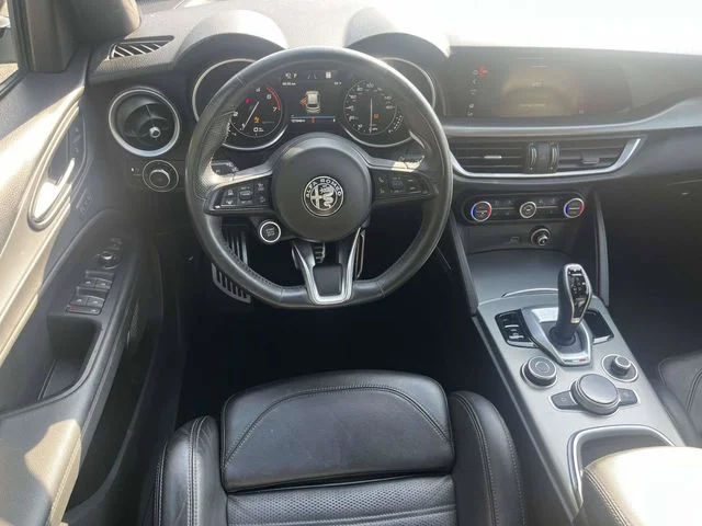 Used 2021 Alfa White Alfa Romeo Ti Sport image 15