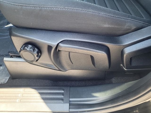 Used 2023 Black Ford XLT image 11