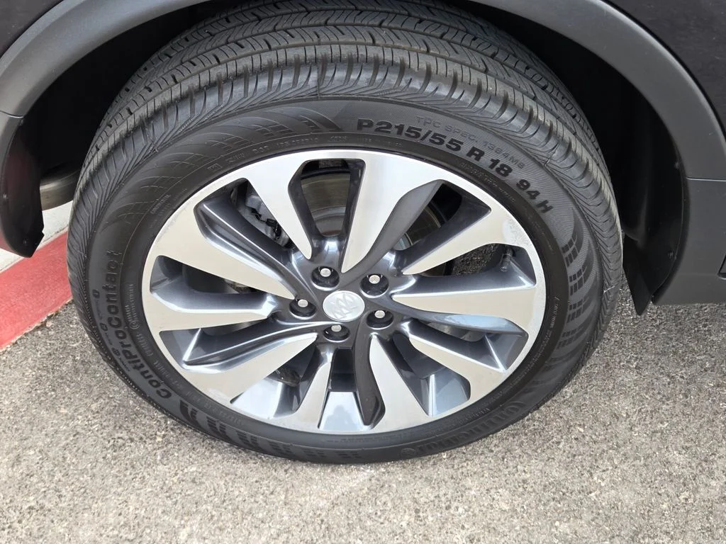 Used 2022 Blue Buick Preferred image 10