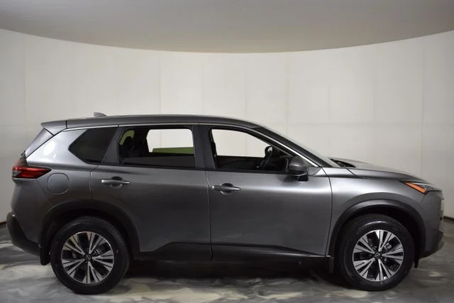 Used 2023 Gray Nissan SV image 11