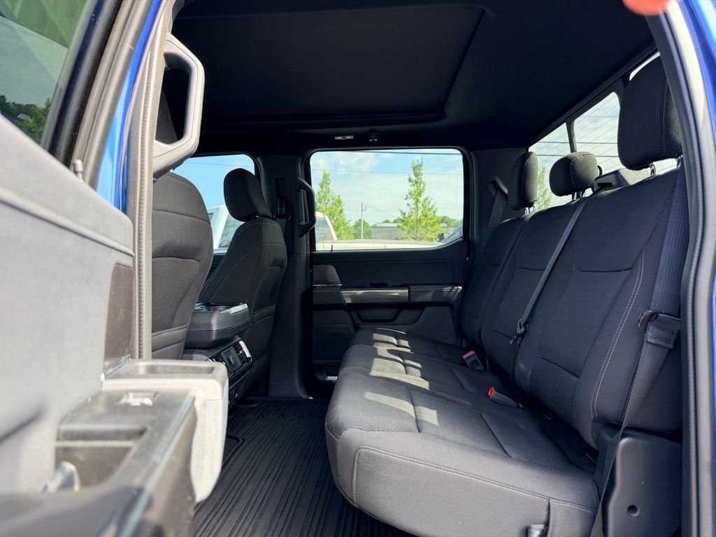 Used 2023 Blue Ford XLT image 18