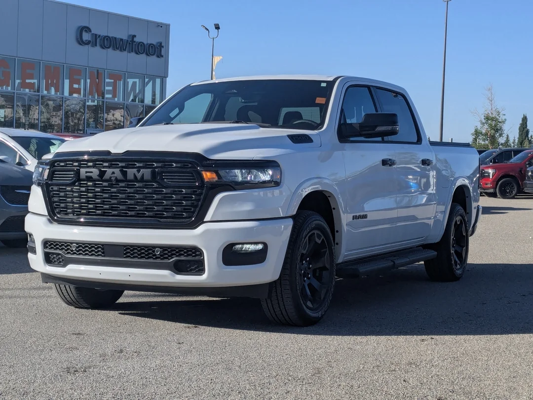 Used 2025 White RAM Big Horn Night Crew - - 4x4 - Night Edition - Big Horn Level II - Tonneau Cover & More! image 4