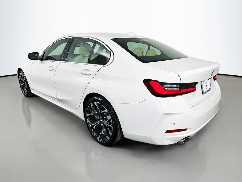 2025 BMW 3 Series 330i - Photo 7