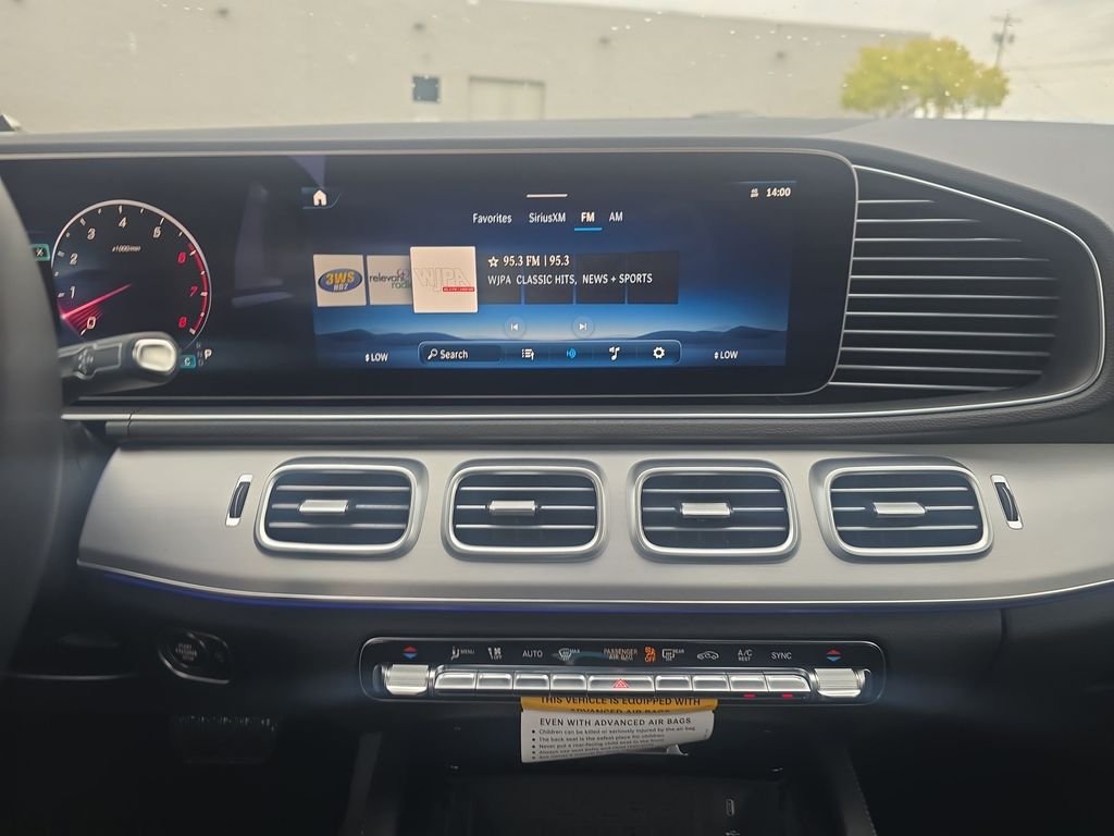 New 2026 Polar White Mercedes-Benz GLE 450 image 18