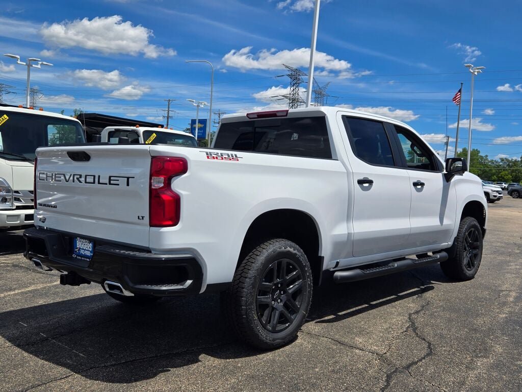 2026 Chevrolet Silverado 1500 LT Trail Boss - Photo 12