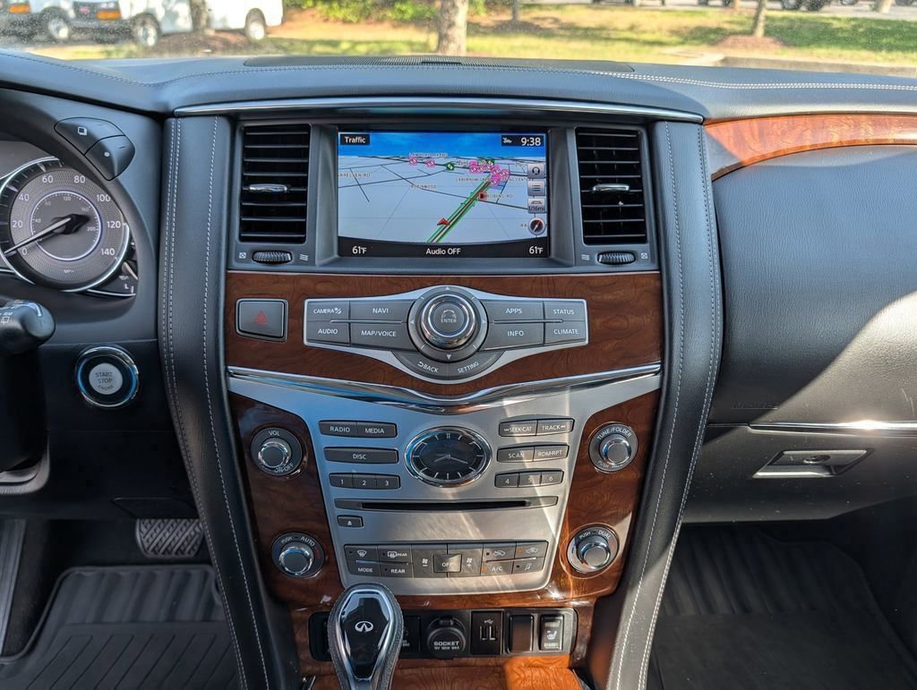 Used 2019 Moonstone White INFINITI LUXE image 28