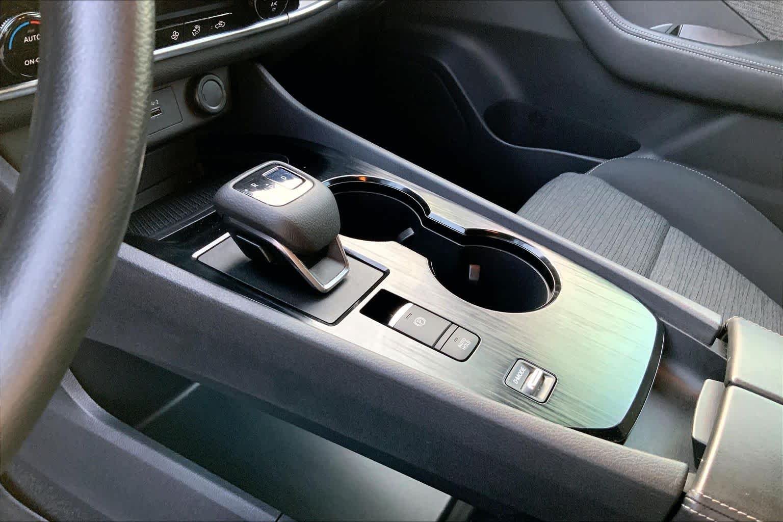 Used 2022 Brilliant Silver Metallic Nissan SV image 14