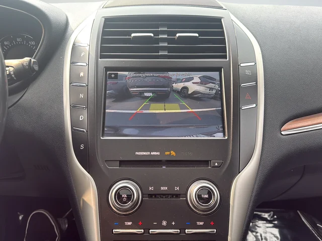 Used 2019 Gray Lincoln Reserve image 15