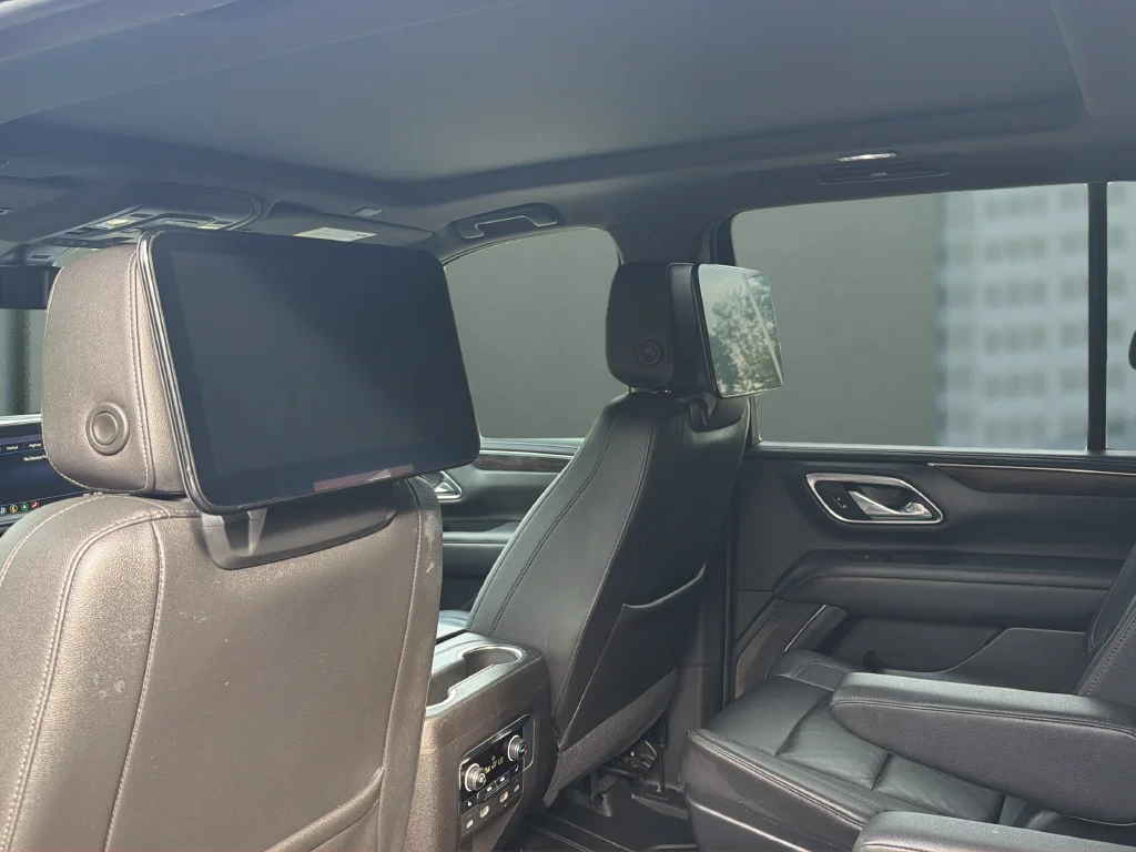 Used 2021 Black Chevrolet Z71 image 14