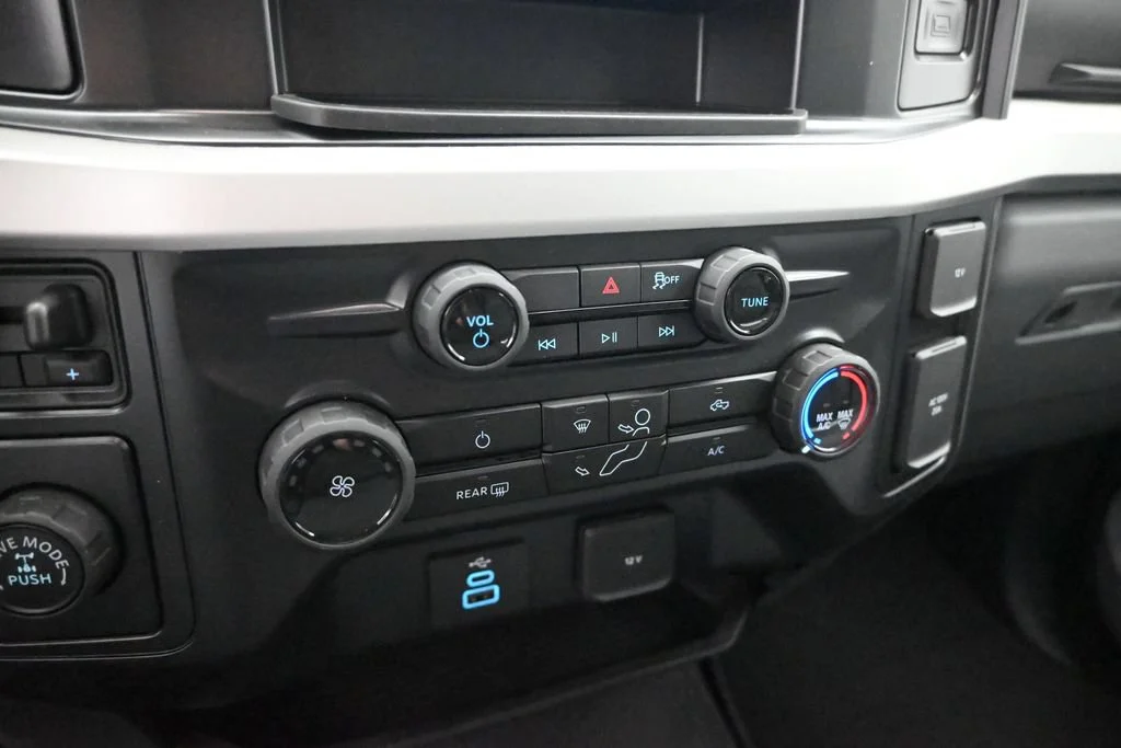 New 2026 Oxford White Ford XLT image 20