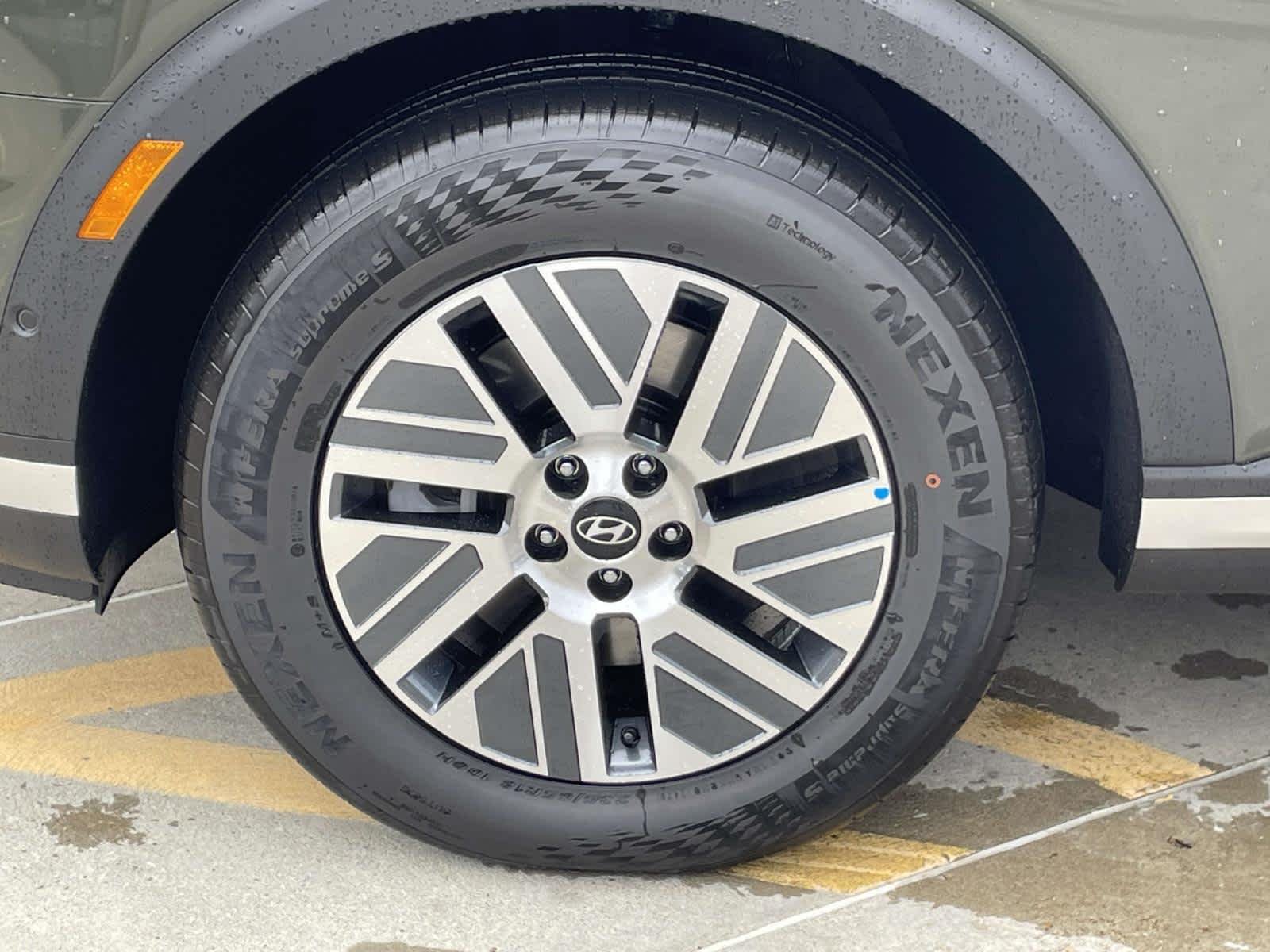 New 2027 Titan Green Pearl Hyundai SEL Premium 8P image 14