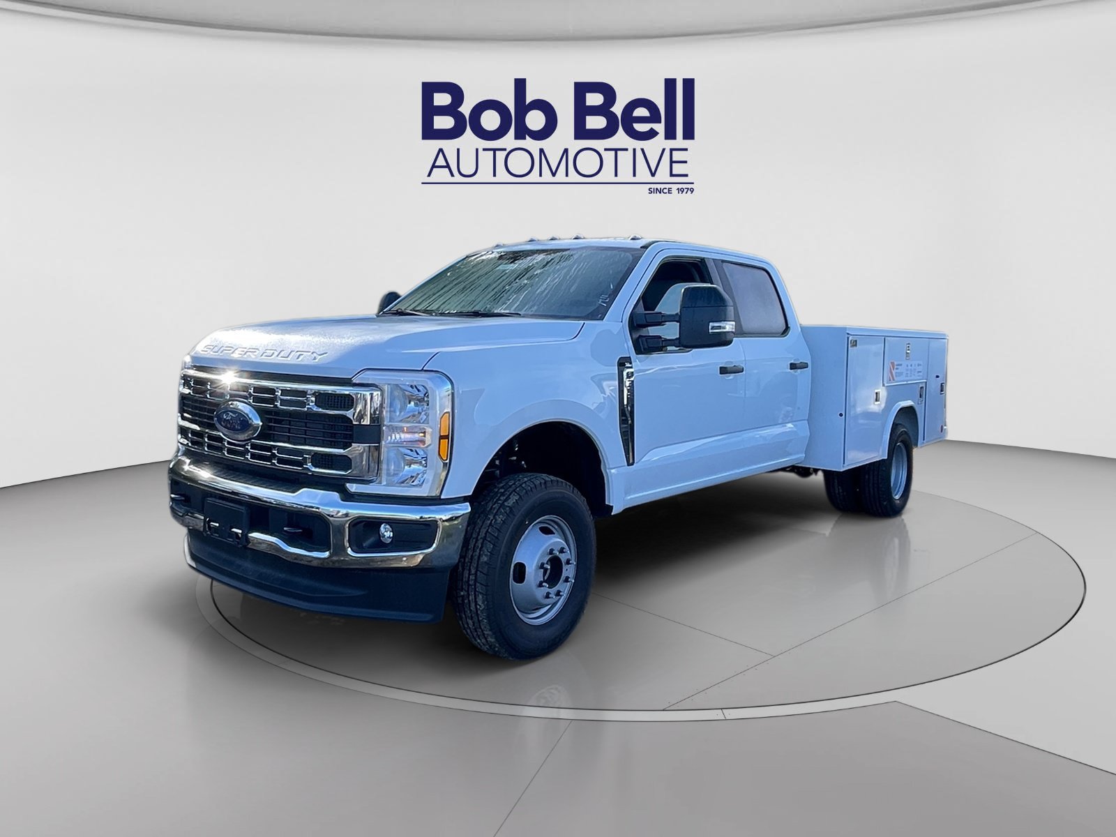 New 2026 Oxford White Ford F-350® XL image 1
