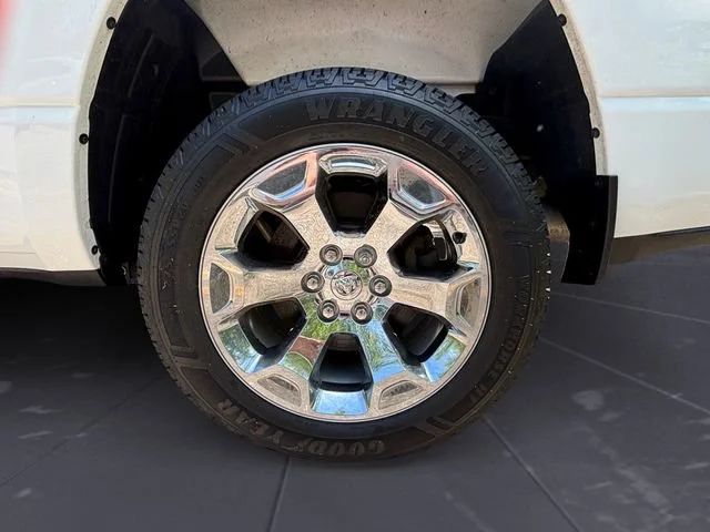Used 2022 Bright White Clearcoat Ram Big Horn image 38