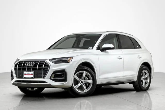 2023 Audi Q5 Premium 40 TFSI quattro