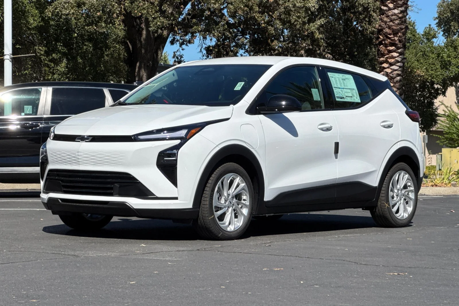 2027 Chevrolet Bolt LT - Photo 7