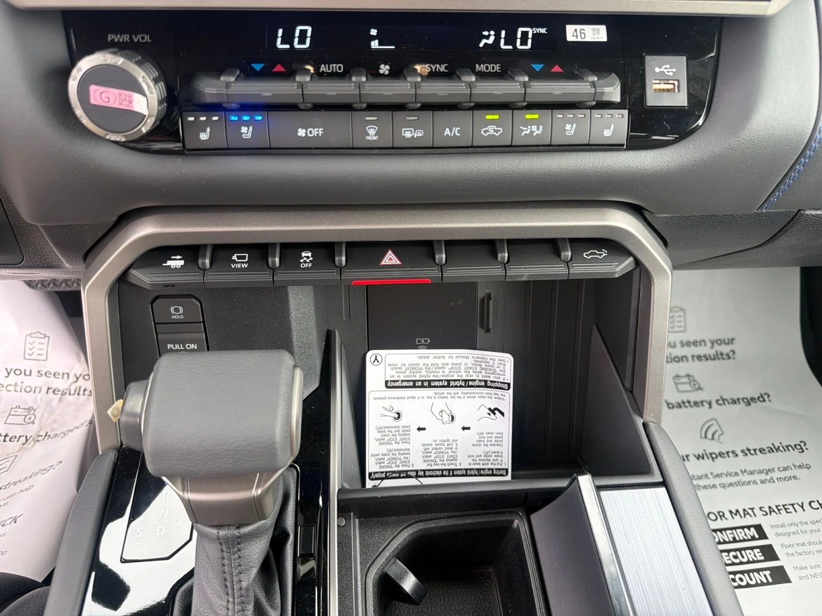 New 2026 Wind Chill Pearl Toyota Platinum image 17