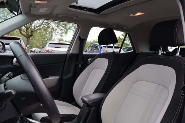 Certified Used 2023 Gray Hyundai SEL image 14