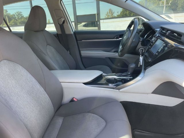 Used 2019 Super White Toyota LE image 9