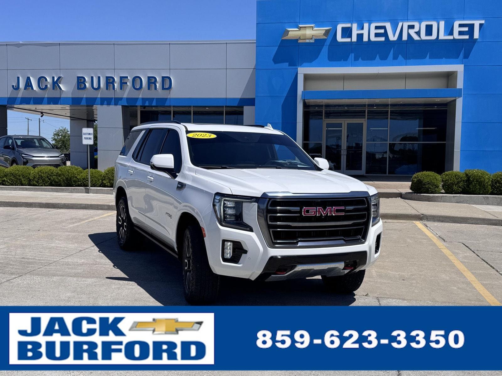 2023 GMC Yukon 4WD AT4's photo