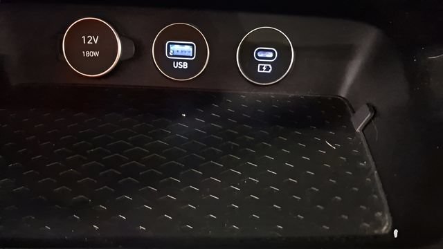 2025 GENESIS G70 Standard - Photo 33