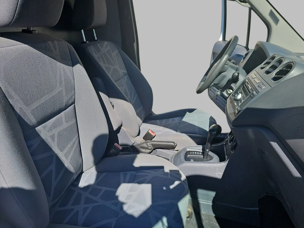 Used 2010 White Ford XLT image 13