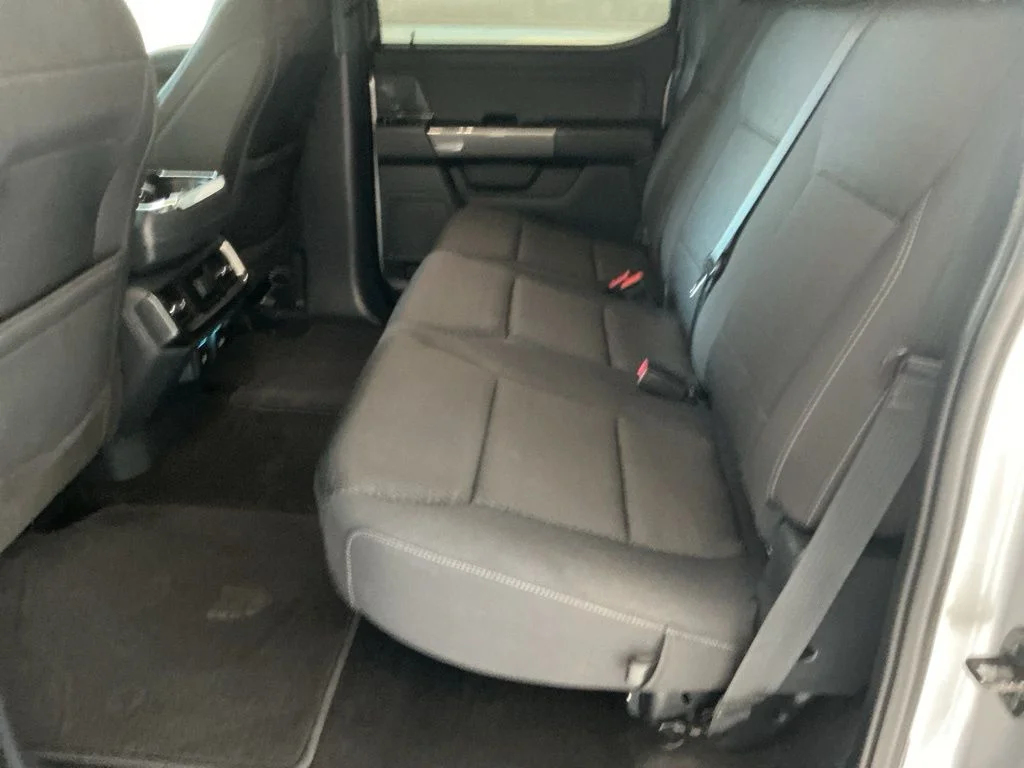Used 2022 Silver Ford XLT image 19