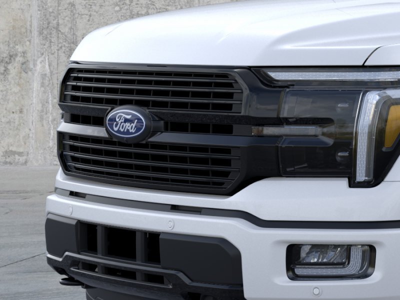New 2026 Star White Metallic Tri-Coat Ford Platinum® image 39