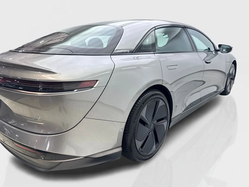 Used 2024 Silver Lucid Touring image 13