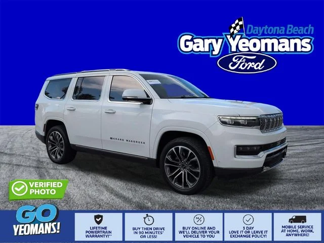 Certified Used 2022 Bright White Clearcoat Jeep Series III image 1