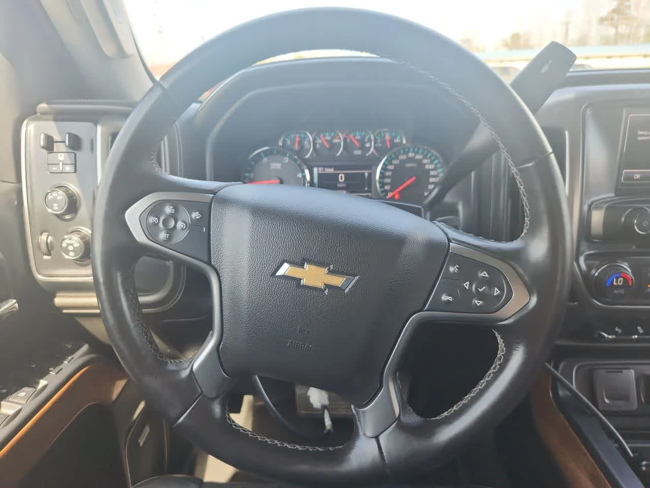 Used 2016 Summit White Chevrolet LTZ image 18