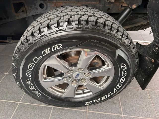 Certified Used 2019 Agate Black Metallic Ford  image 6