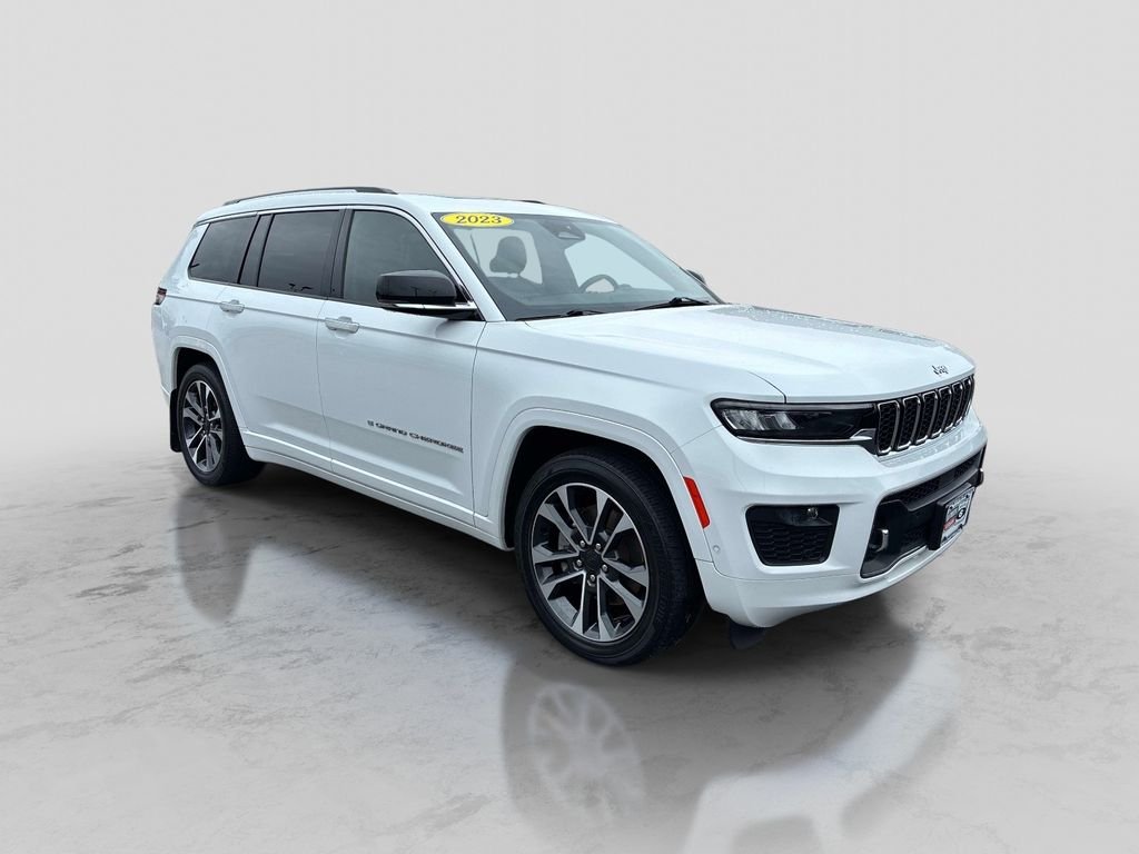 Used 2023 White Jeep Overland image 2