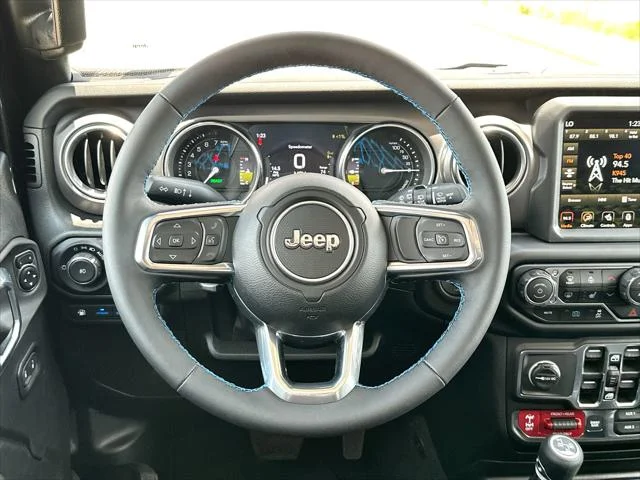 New 2023 Black Clear-Coat Exterior Paint Jeep Rubicon 4xe image 14