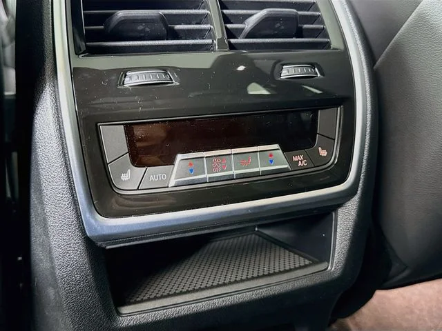 New 2026 Gray BMW xDrive40i image 27